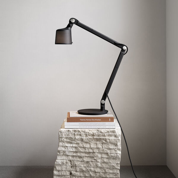 VIPP521 skrivbordslampa, svart, Vipp