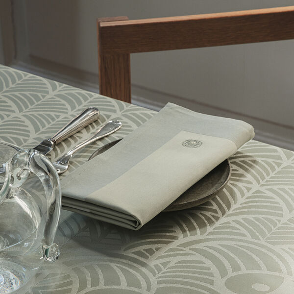 P&aring;skdamast bordsduk, ljusgr&ouml;n, Georg Jensen Damask