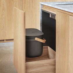 Reflect Väggbeslag till sopsorteringshink 16/33 L, Eva Solo