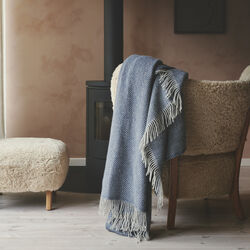 Livø Throw, 02126 fjord, Silkeborg Uldspinderi