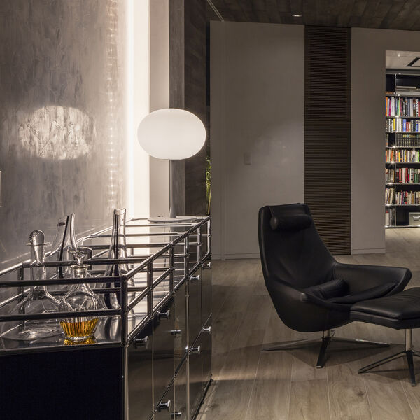 Glo-Ball T1 Table Lamp, silver/opal, Flos