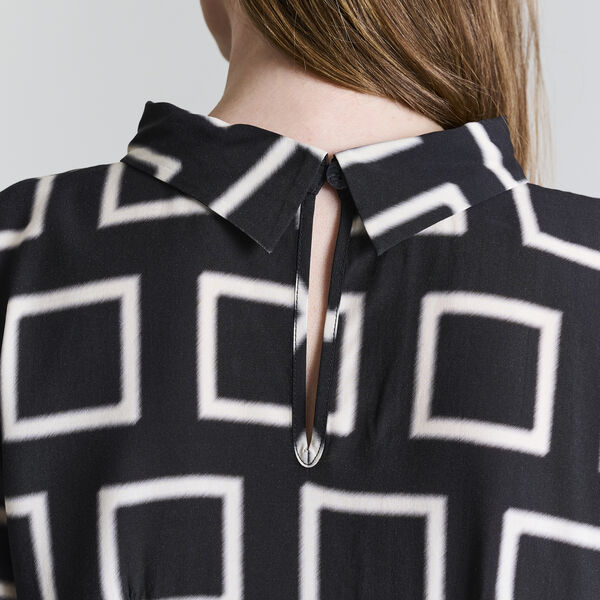 Iki Blus, hopscotch Iki Blus, hopscotch, BITTE KAI RAND