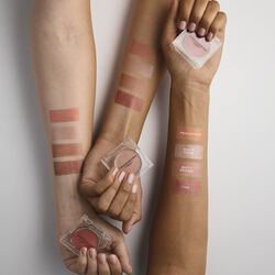 Creamy Lip Cheek Eye Powder Peachpuff, Tromborg